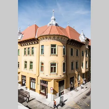 Apartament Palatul Stern Oradea Exterior photo