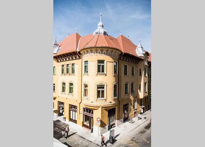 Apartament Palatul Stern